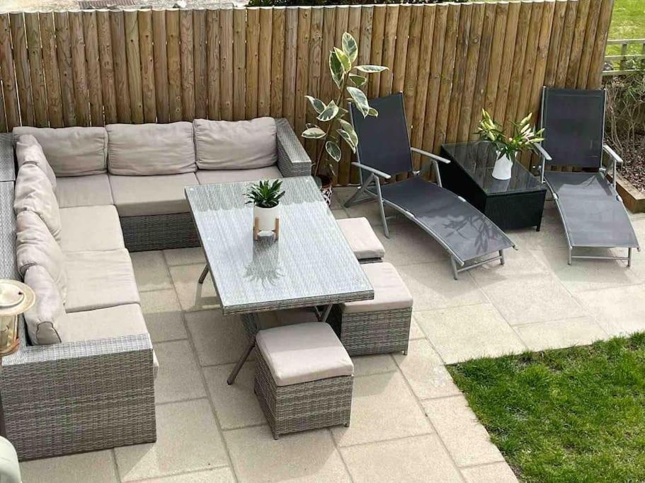 Modern 4 Bedroom House In Weymouth Sunny Corner Esterno foto