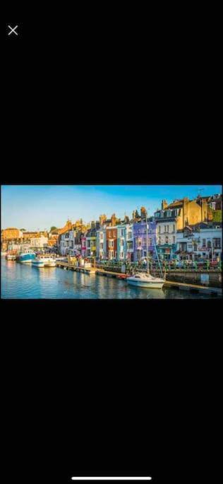 Modern 4 Bedroom House In Weymouth Sunny Corner Esterno foto
